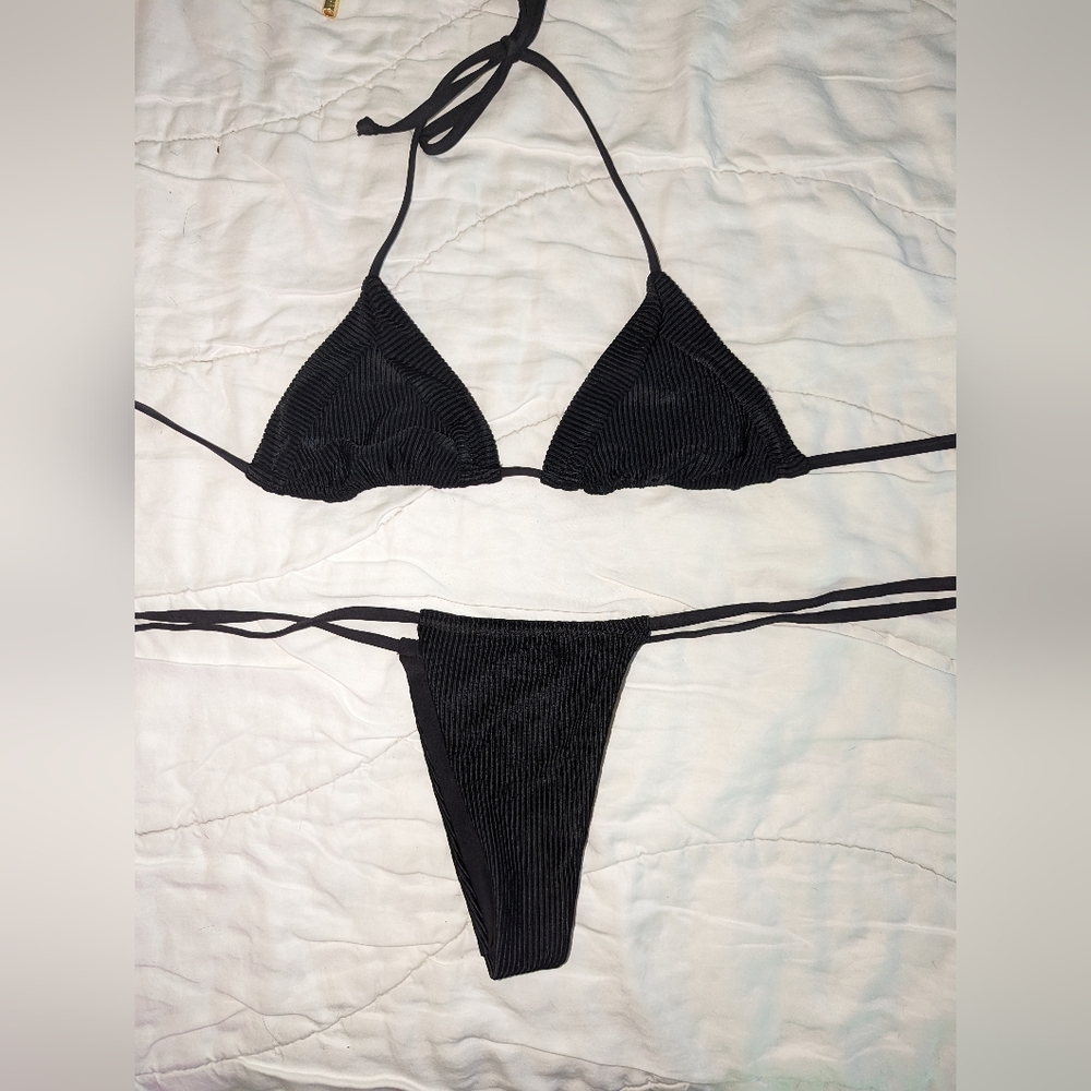 Frankie's Bikini